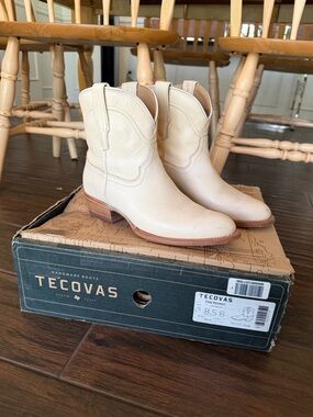 Short White Tecovas Boots The Penny Bone Leather Ankle Cowboy Boots
